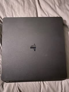 ps4 slim 500 gb with 2 controllers and box with 7 games