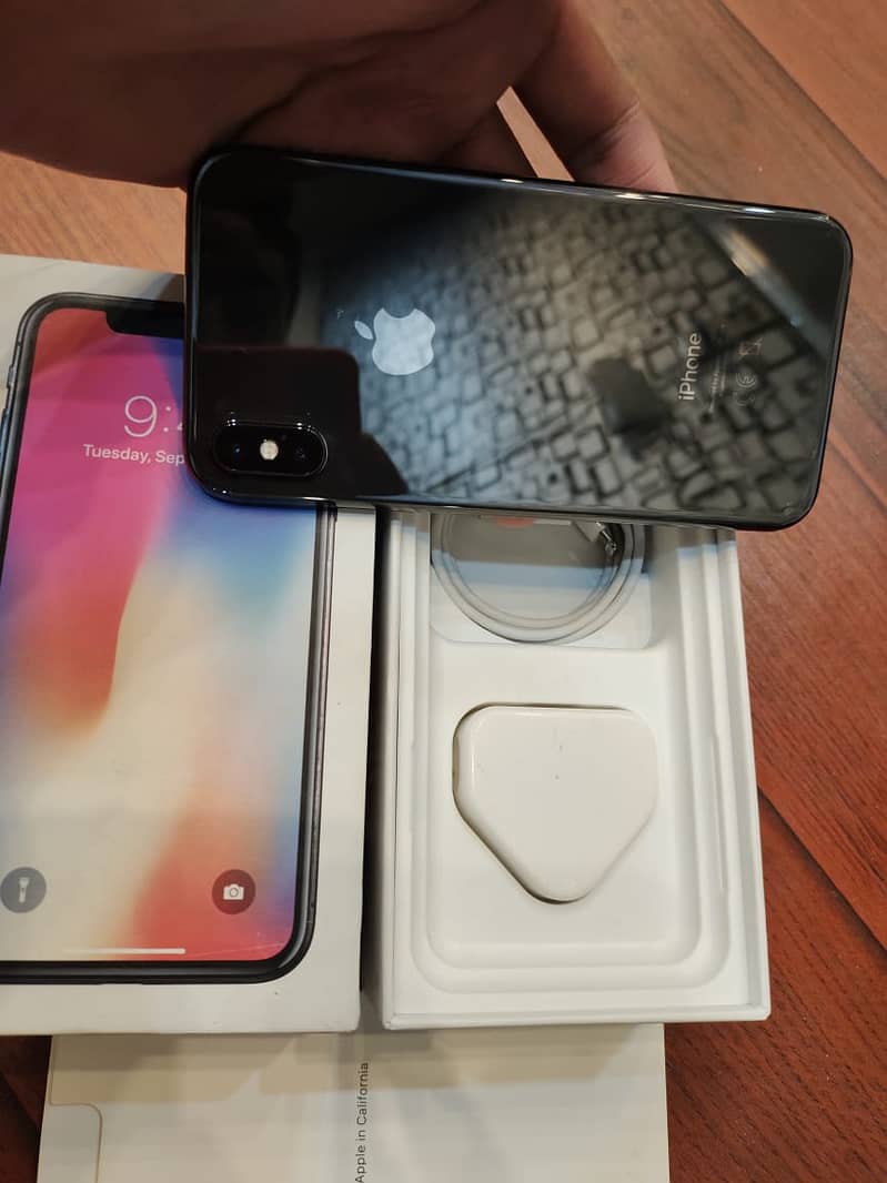 IPHONE x 256gb waterpack with box 84 health pta approved 1