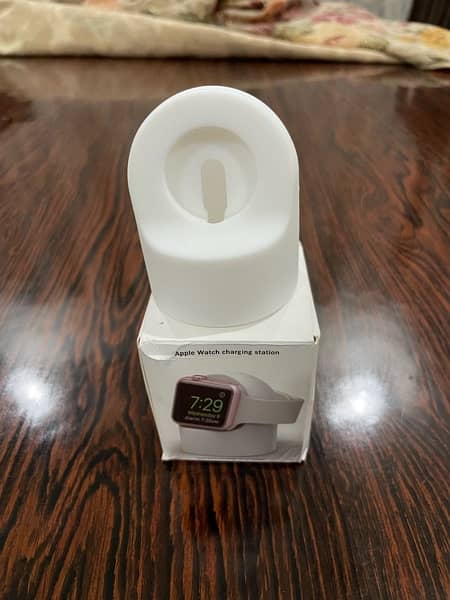 Apple watch charger stand 1