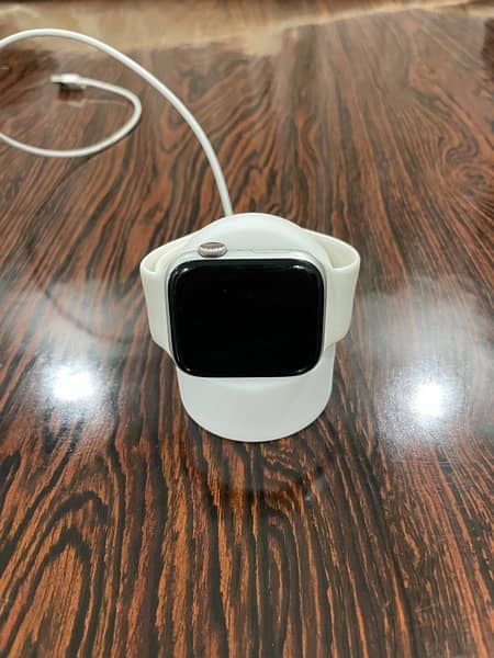 Apple watch charger stand 3