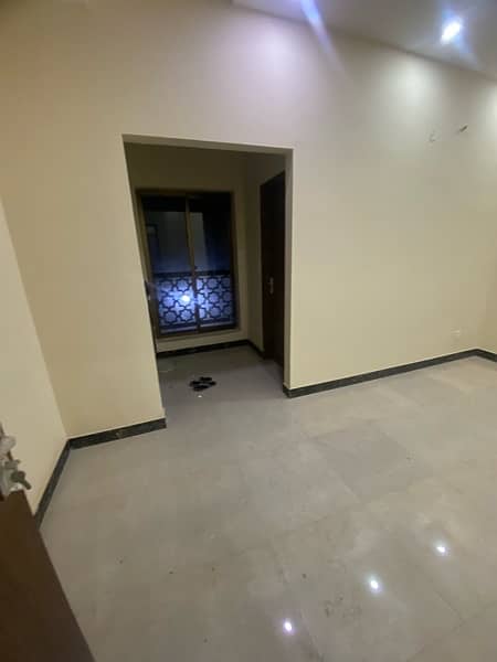 Furnished Flat&room for rent near umt&ucp& shoktkhanm 5