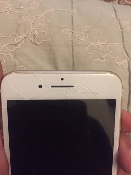 iphone 7 plus 10/9 mint condition bypass 4