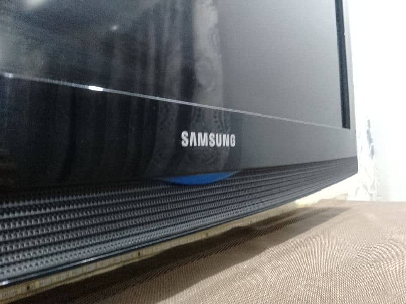 Samsung series 3  not a smart tv 3