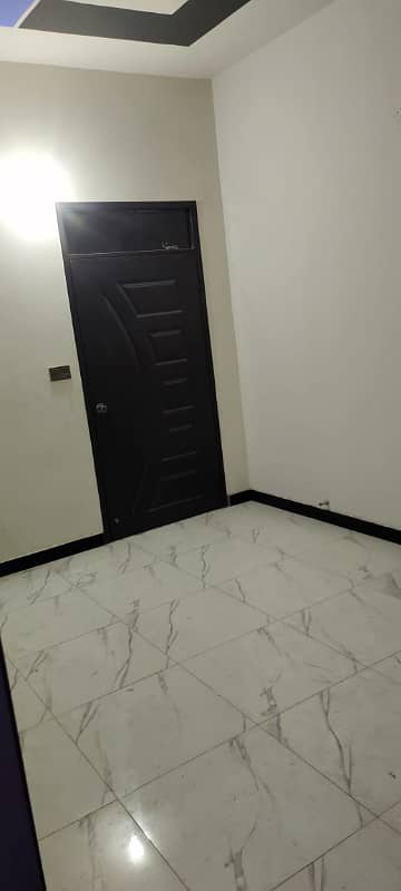 2Bed Lounge With Roof Urgent Sale 12