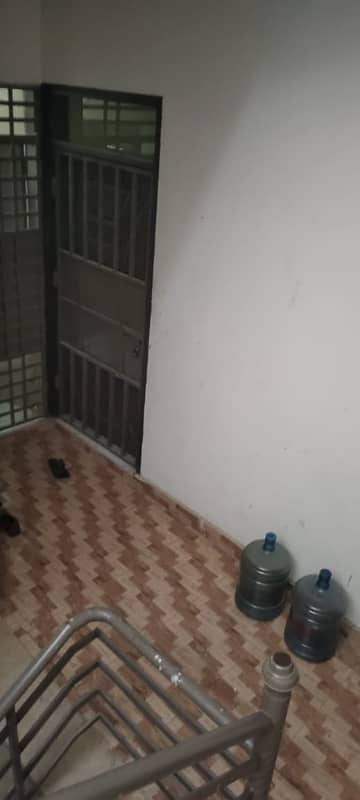 2Bed Lounge With Roof Urgent Sale 13