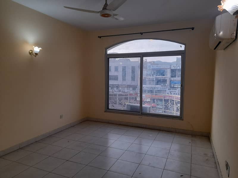Luxury 3 Bedroom Apartment Available For Sale In F-11 Abu Dhabi Tower 6