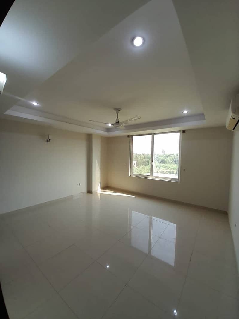 3 Bedroom Flat Available For Sale In F-11 Islamabad 6