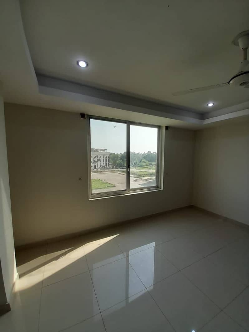 3 Bedroom Flat Available For Sale In F-11 Islamabad 16