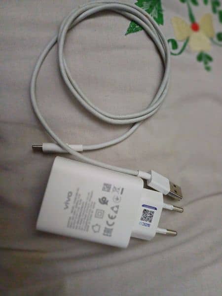 vivo y17s orignal charger New 0