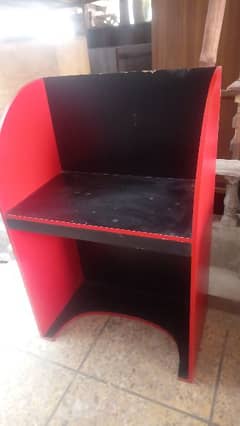 used office furniture in very good condition and reasonable prices