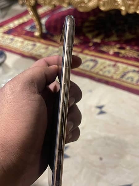 iPhone xsmax 256 gb golden colour dual sim pta approved 1