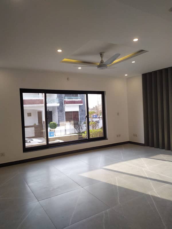 Kanal Corner House Available For Sale In Dha Phase 2 Islamabad 9