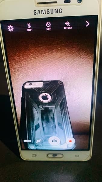 Samsung J3 Pro with Box (used as new) 7