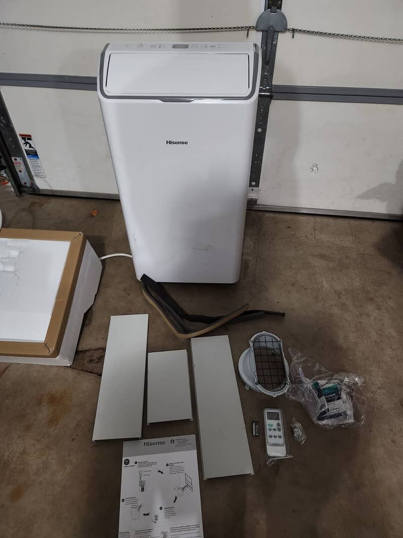 Hisense 12000 BTU White Vented WiFi enabled Portable Air Conditioner 1