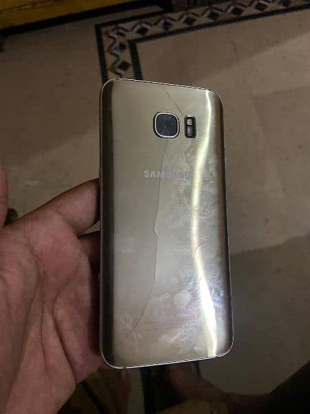 Samsung s7edge 4/64gb non pta doted crack 8