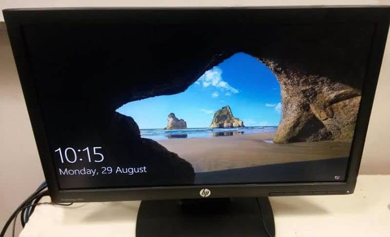 Hp p201 Lcd Monitor ( 20 inches ) 0