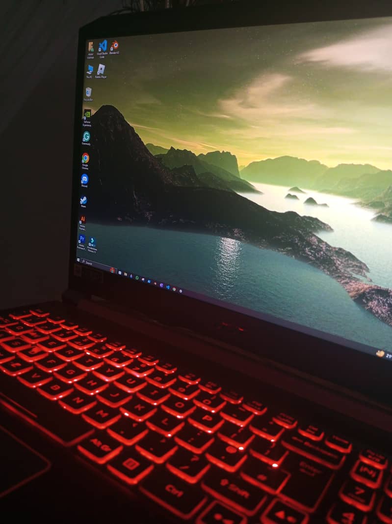 Acer Nitro 5 Gaming Laptop 11
