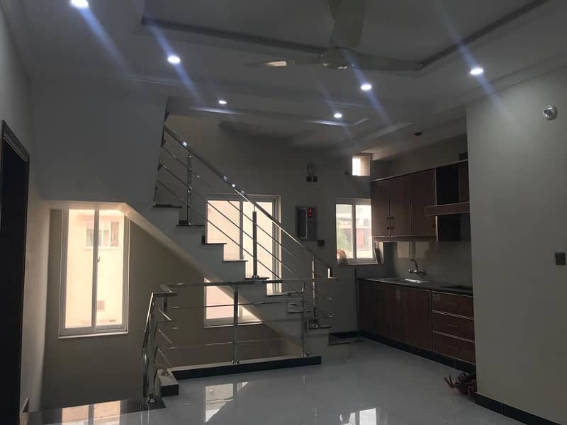 8 Marla House for Rent in Dha Rahbar Sector 1 Block A 2