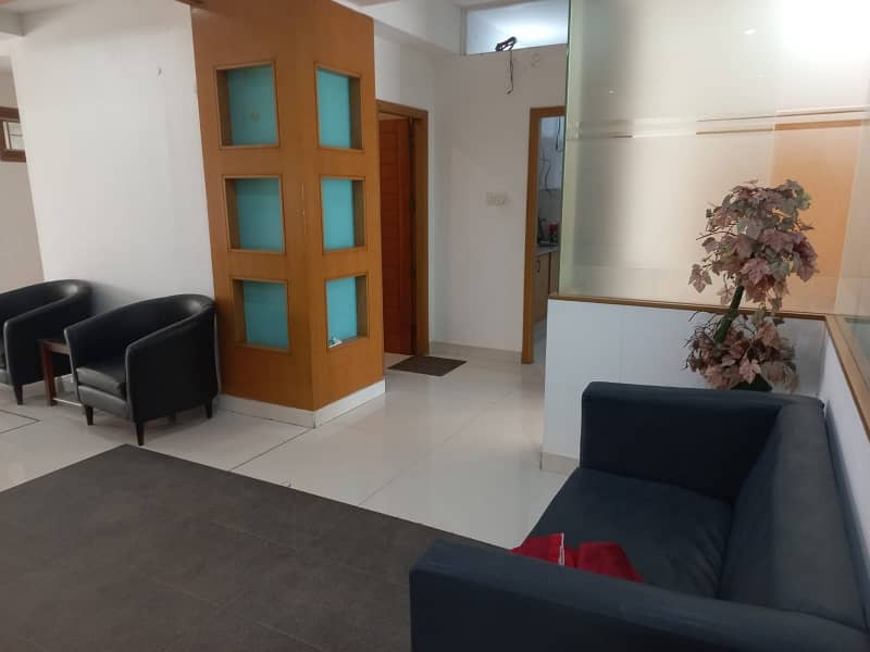 PHASE 6 VIP LAVISH FURNISHED OFFICE FOR RENT 24/7 TIME WITH LIFT GENERATOR 3
