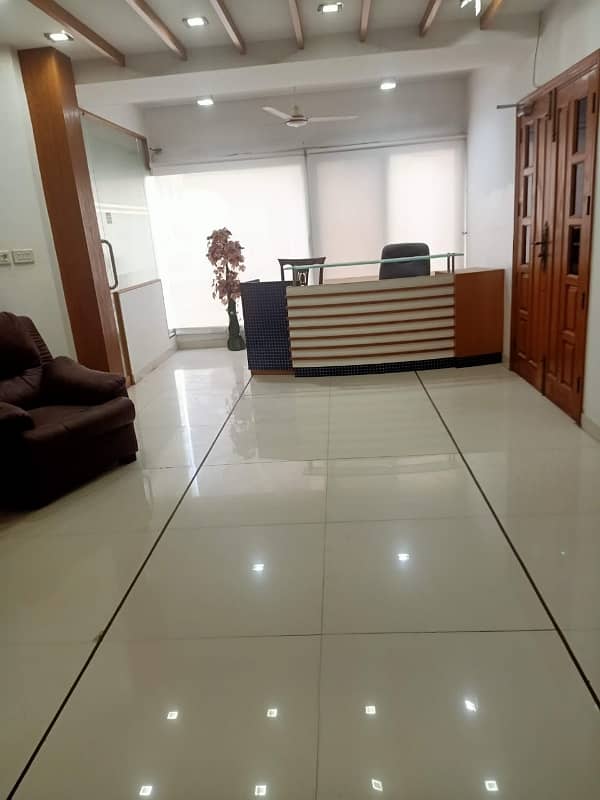 PHASE 6 VIP LAVISH FURNISHED OFFICE FOR RENT 24/7 TIME WITH LIFT GENERATOR 16