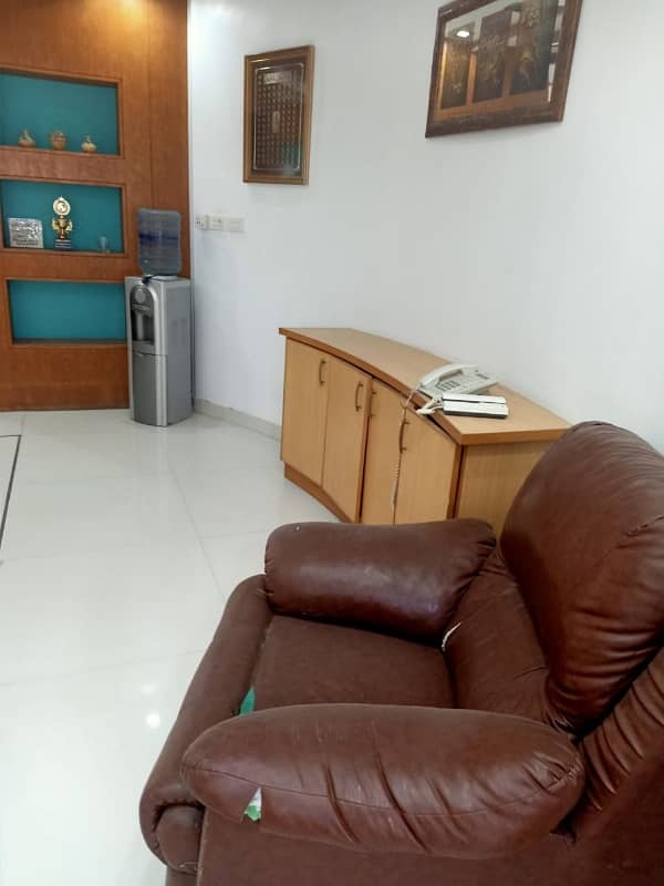 PHASE 6 VIP LAVISH FURNISHED OFFICE FOR RENT 24/7 TIME WITH LIFT GENERATOR 24