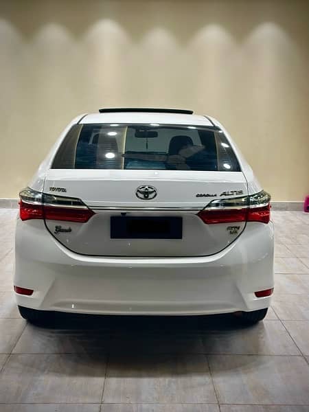 Toyota Corolla Grande (full option) 5