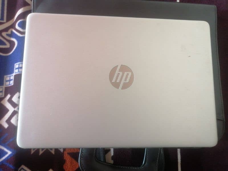 Used Hp laptop, 4GB RAM, 11th Generation,Core (TM) i3 3