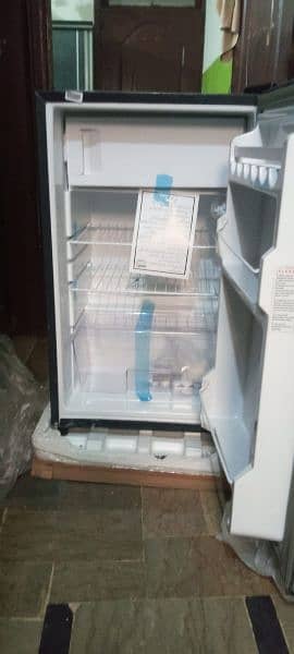 just 2 month use room refrigerator Dawlance 9101 looking brand new 7