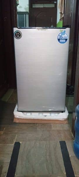 just 2 month use room refrigerator Dawlance 9101 looking brand new 13