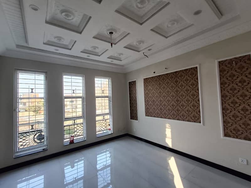 DHA RAHBAR 10 MARLA BRAND NEW GOOD LOCATION DIRECT OWNER IS UP FOR SALE 8