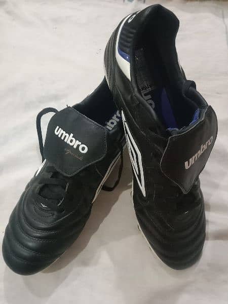 football  shoes for sale 45 no. v good candition 6
