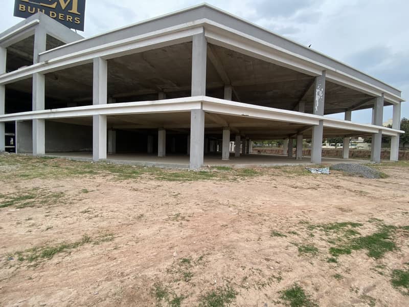 Super Store / Super Market / Cash N Carry Ground Plus 1 Ready To Move Available For Rent 4