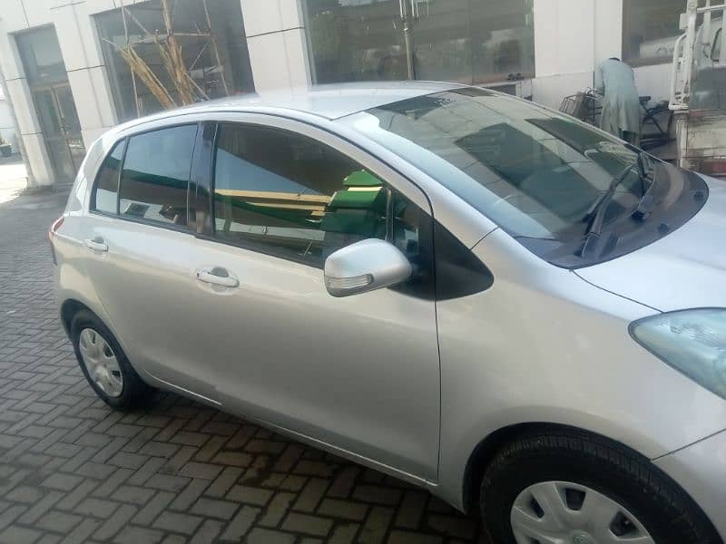 Toyota vitz 8/12 in Outstanding Condition 6