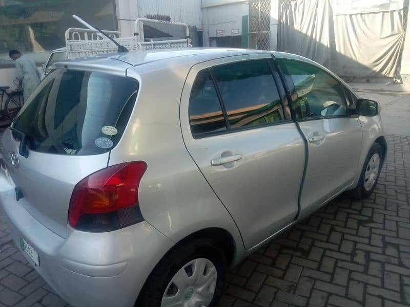 Toyota vitz 8/12 in Outstanding Condition 7