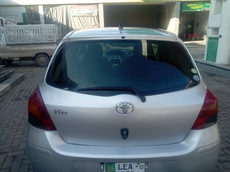 Toyota vitz 8/12 in Outstanding Condition 9