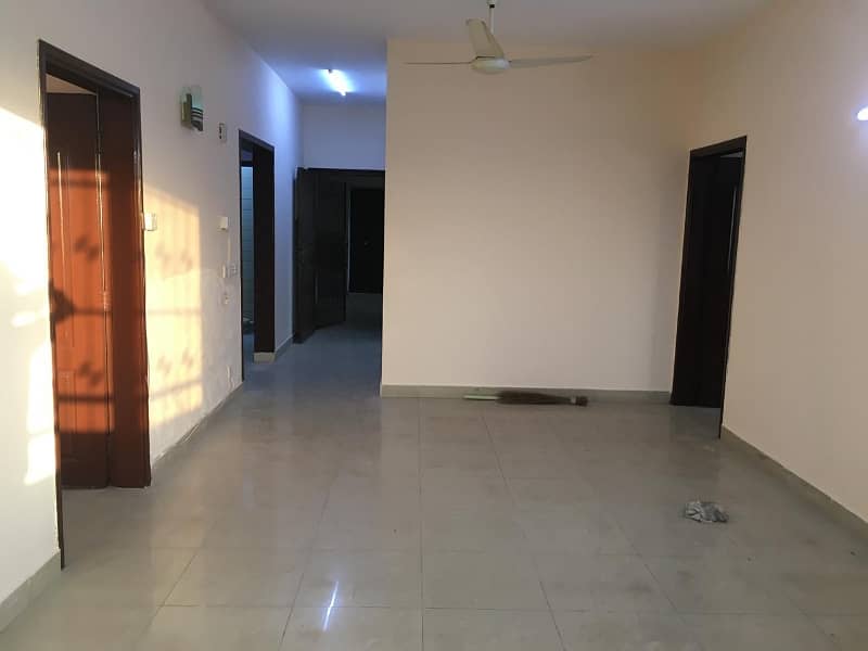 1200 Square Feet Flat In Stunning North Nazimabad - Block B Is Available For rent 12