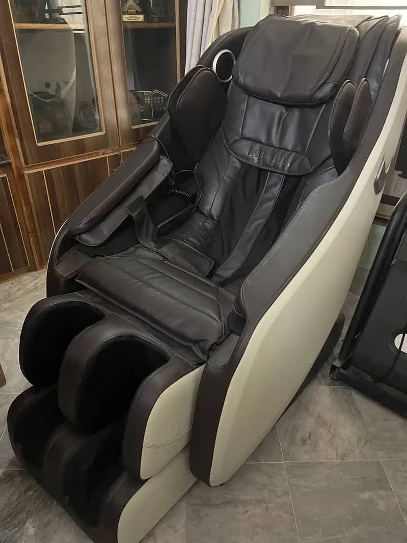 JC Buckman RejuvenateUs 3D Massage Chair 2