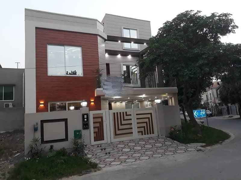 10 Marla House For Sale In Overseas Enclave Overseas A Bahria Town 0