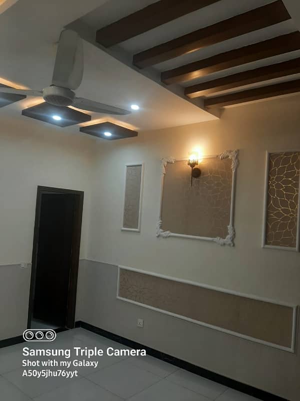 5 Marla Upper Portion For Rent In College Road Near Amir Chok Bachlors Or Faimly 2