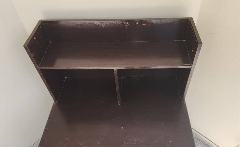 STUDY/COMPUTER TABLE FOR SALE 3