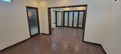 10 Marla Used House For Sale In Shaheen Block Sector B Bahria Town Lahore