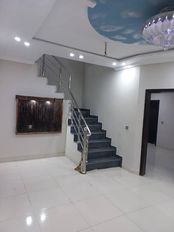 10 Marla Used House For Sale In Shaheen Block Sector B Bahria Town Lahore 19