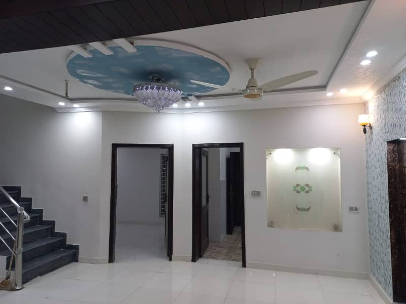 10 Marla Used House For Sale In Shaheen Block Sector B Bahria Town Lahore 21