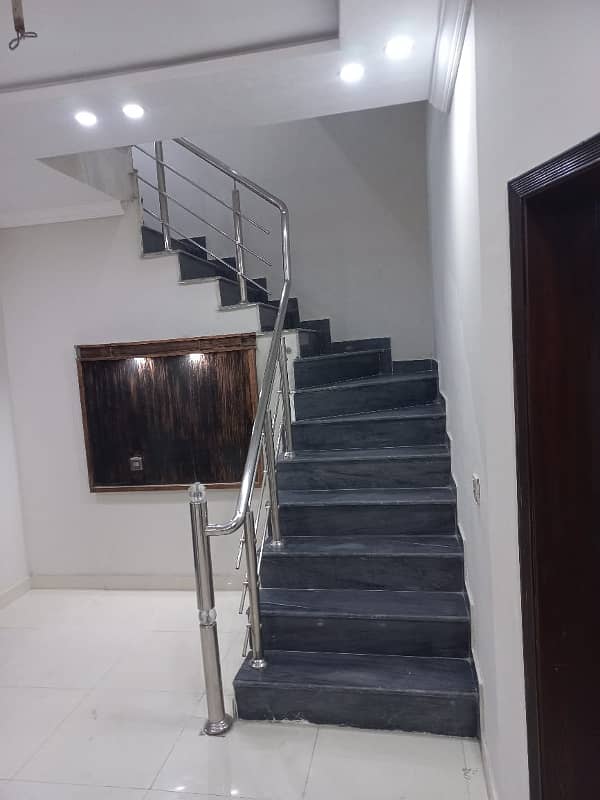 10 Marla Used House For Sale In Shaheen Block Sector B Bahria Town Lahore 25
