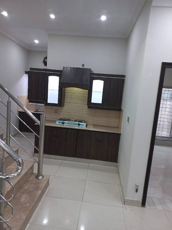 10 Marla Used House For Sale In Shaheen Block Sector B Bahria Town Lahore 32