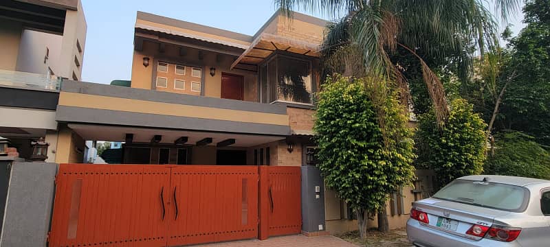 10 Marla Used House For Sale In Shaheen Block Sector B Bahria Town Lahore 35