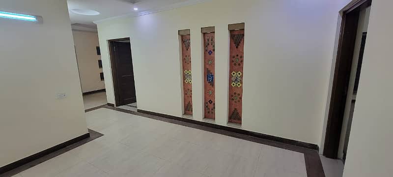 10 Marla Used House For Sale In Shaheen Block Sector B Bahria Town Lahore 38