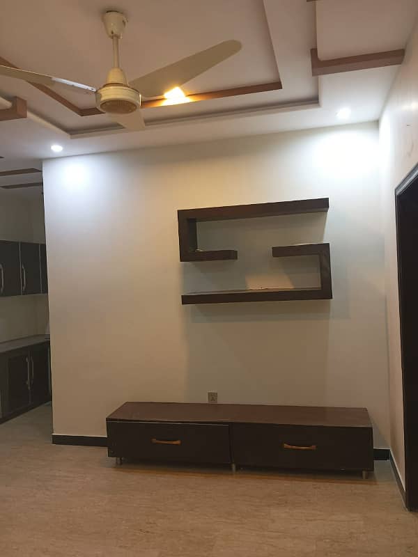 5 Marla Used House For Sale In Block BB Sector D Bahria Town Lahore 0