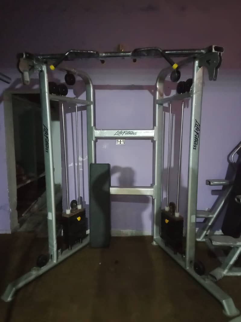 Like new multi station home gym butterfly dumbbell press lat pull down 5