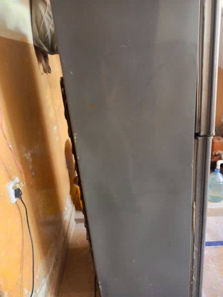 Waves full size Refrigerator 2